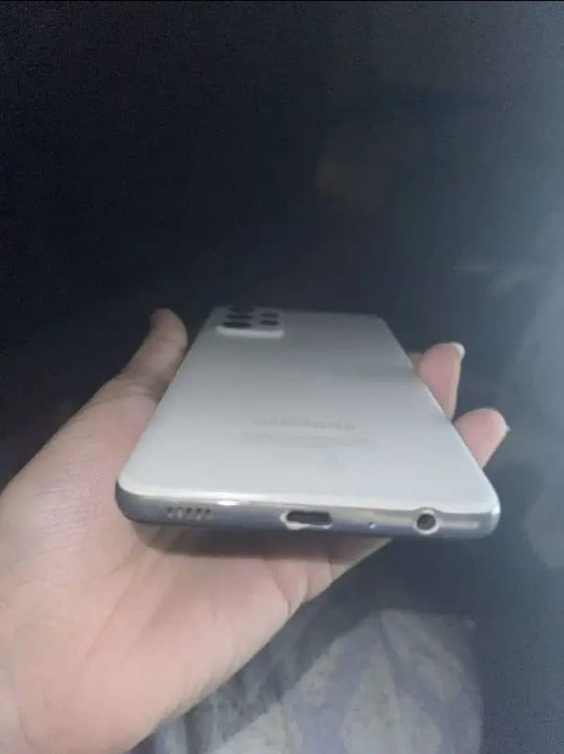 Samsung A52s 5G 10/10 Condition with Box and Original Charger 2