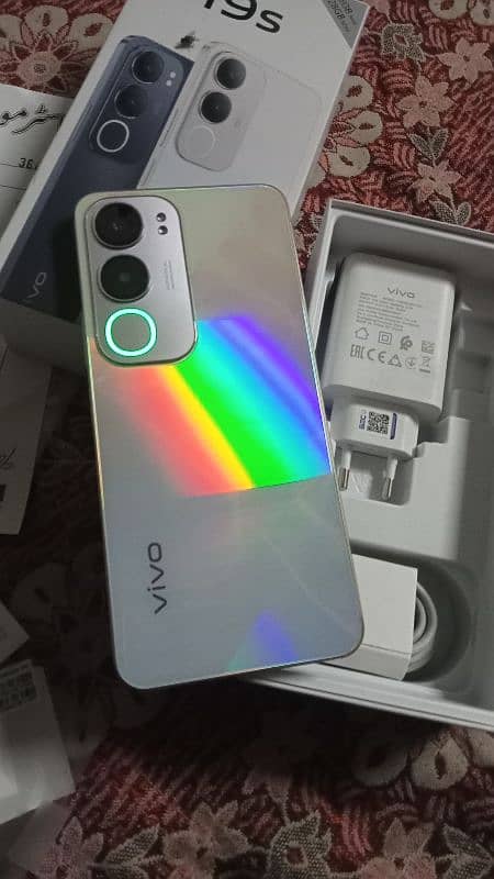 vivo y19s full box 1