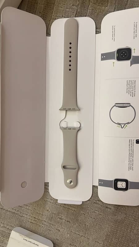 Apple watch series 8 6