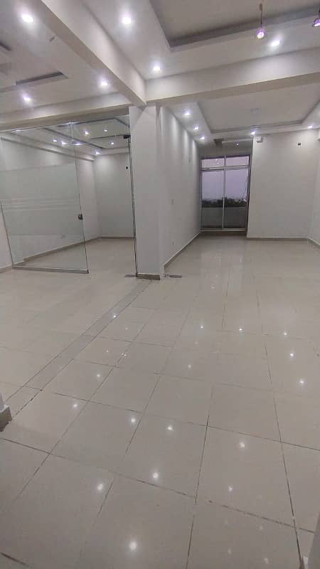 G/11 markaz new Plaza vip location 2nd floor 858sq dubel office available for rent real piks 2