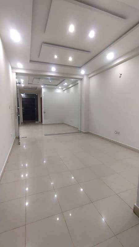 G/11 markaz new Plaza vip location 2nd floor 858sq dubel office available for rent real piks 3