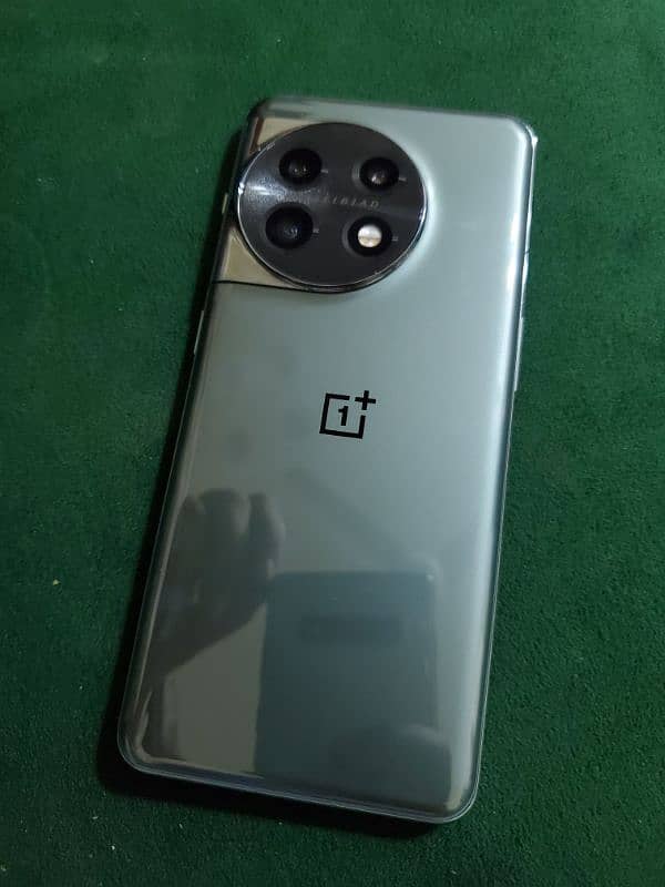 one plus 11 for sale in brandnew condition 0