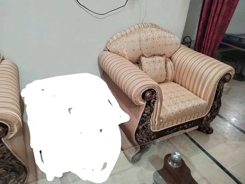 5 seater sofa with centre table 3