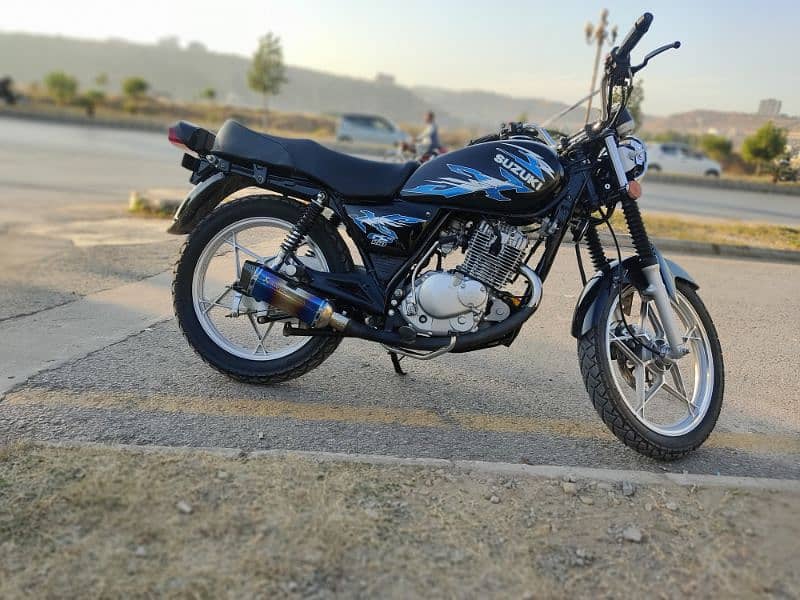 Suzuki gs 150 se mint condition modified 8