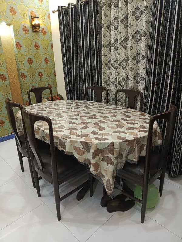 Wooden Dining Table - 6 Seats in new condition 1