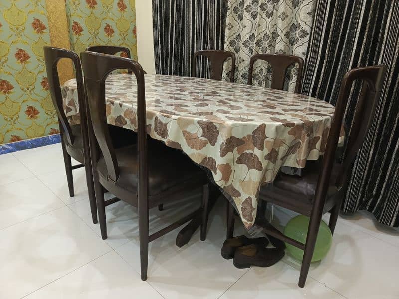 Wooden Dining Table - 6 Seats in new condition 5