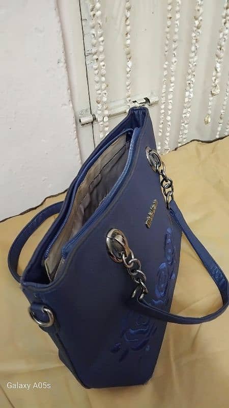 handbags and shoulder bags 9