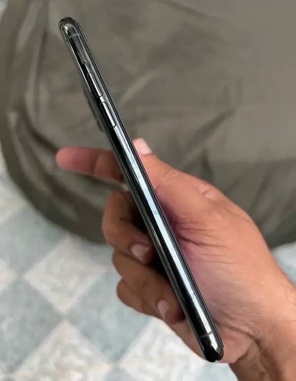 iPhone 11 Pro Max PTA Approved 4