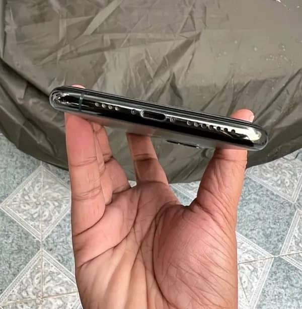 iPhone 11 Pro Max PTA Approved 6