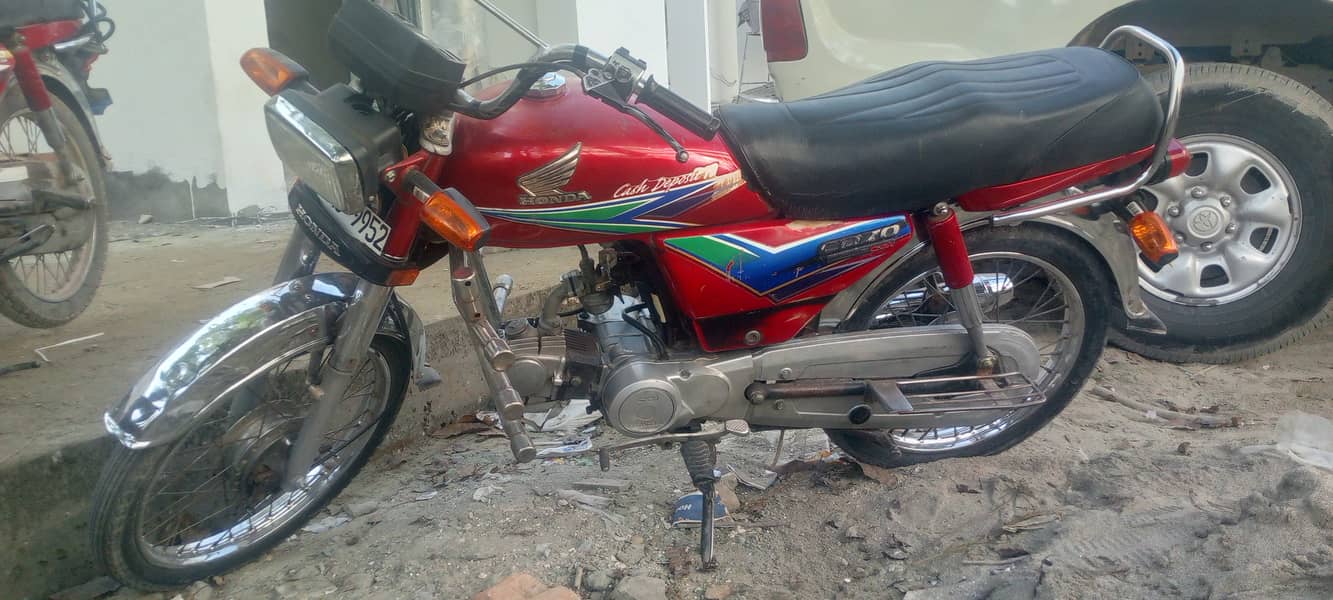 Honda CD 70 2014 6