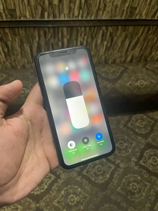 IPhone XR 6