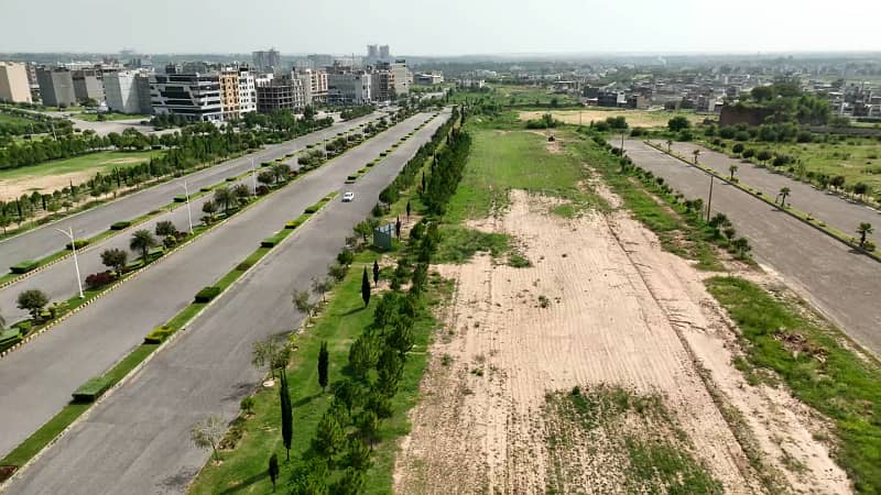 15 Marla Commercial Plot for Sale in Block C Gulberg Greens, Islamabad 7