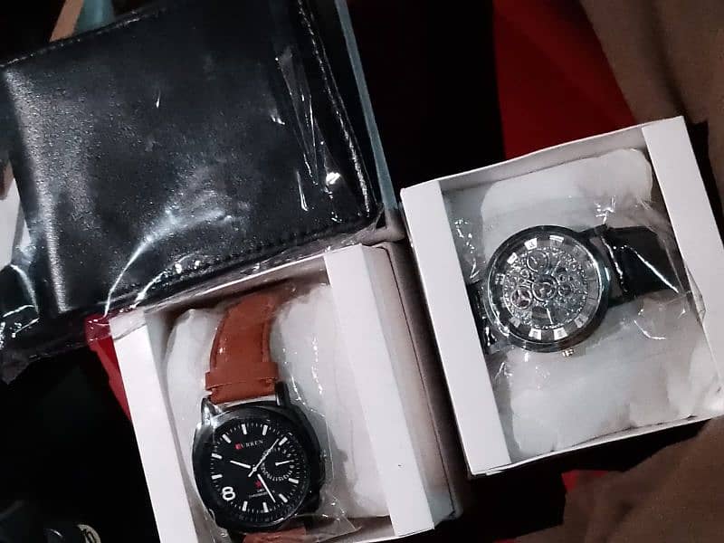 2 men's wrist watches with men purse in reasonable price 1