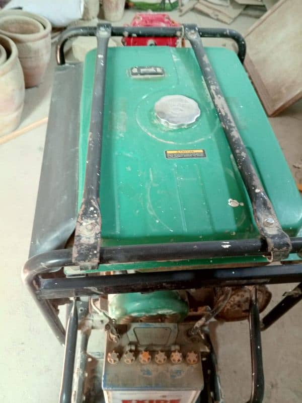 Used generator in good condition ( 5.5 KVA ) 0