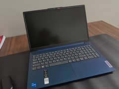 Lenovo ideapad Slim 3 i5-12450H for sale.