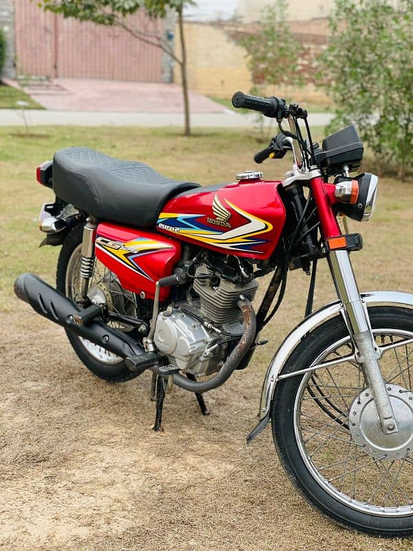 Honda 125 CG for urgent sale model 2019 1