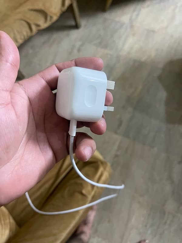 iPhone 15 pro max charger 1