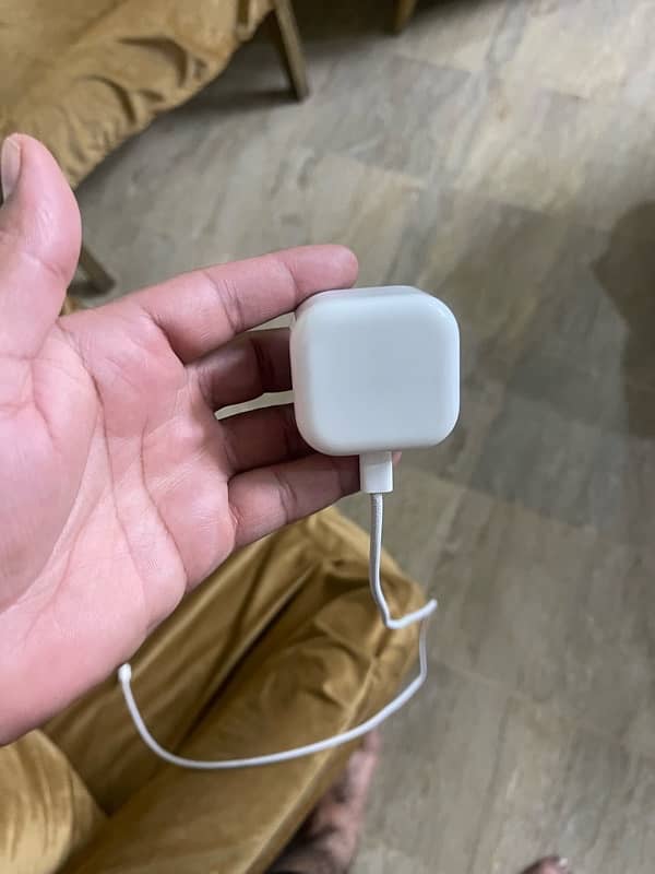 iPhone 15 pro max charger 2