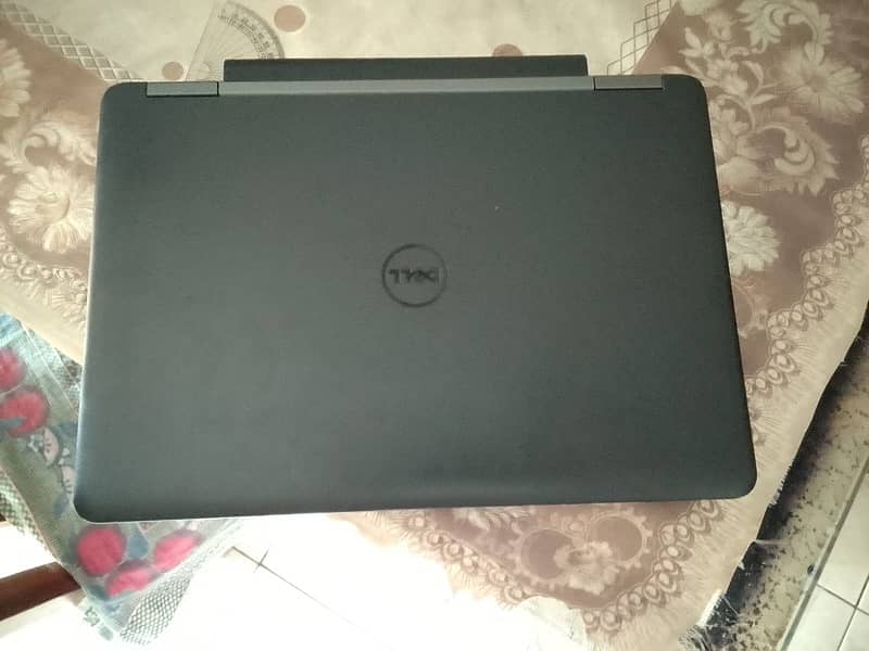 Dell: LATITUDE E5440 i3 5th Gen 3