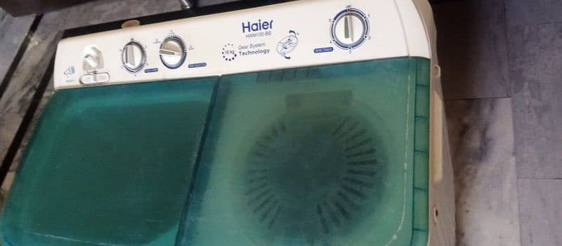 10 kg haier washing mashine with dryer 0