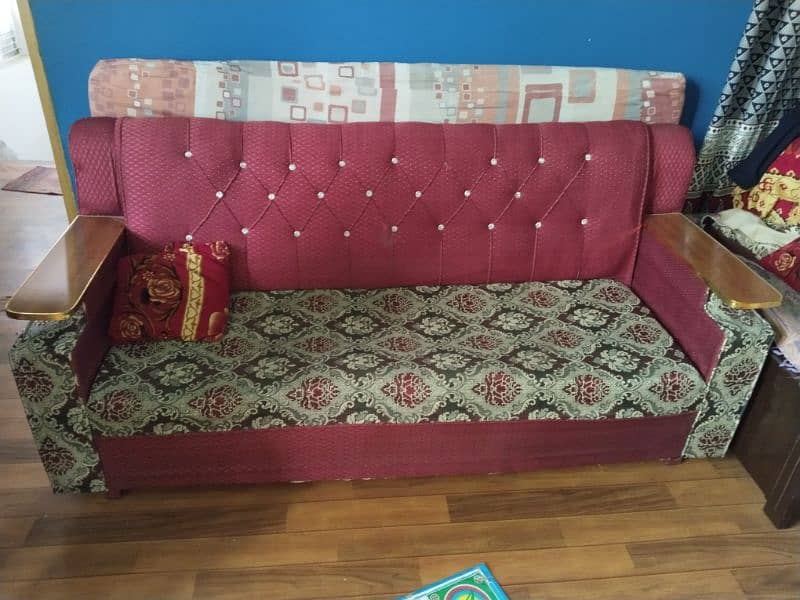 5 seater sofa used like Good condition 1