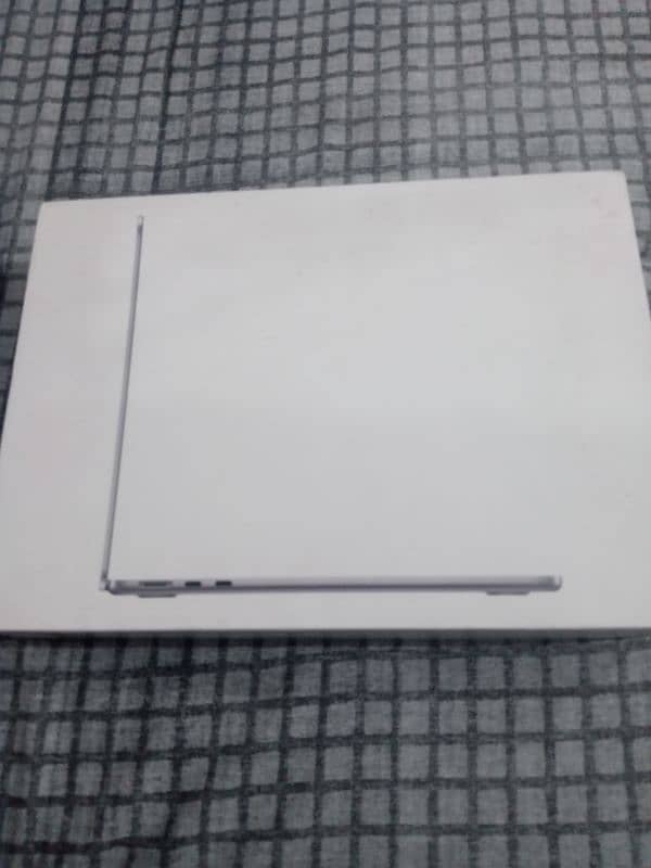 MacBook Air M2 8/256 10/10 Condition 1