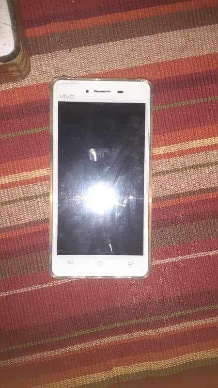 urgent sale 4/64vivo y51 2