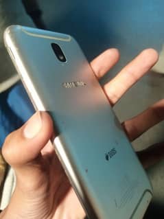 Samsung Galaxy j7 pro 64gb