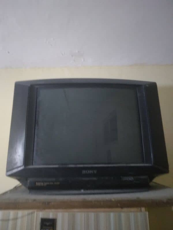 Sony Television 21inch screen made in Japan fresh condition 2