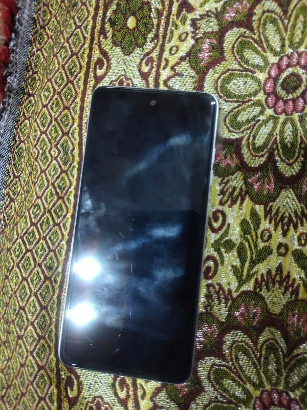 techno spark go 2024 box pack and nice condition 8 ram and 64gb 1