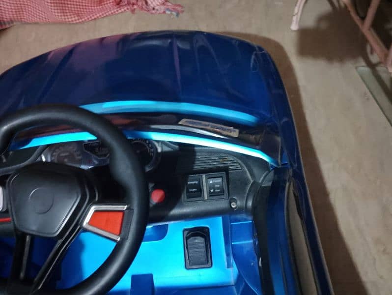 kids car in good condition 5