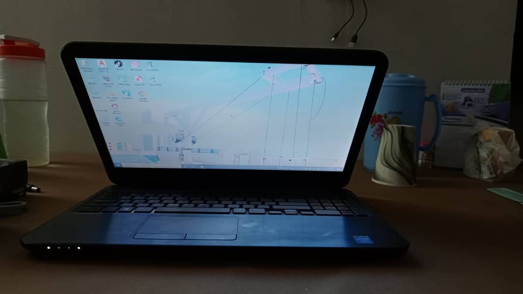 Dell Latitude 3540 2