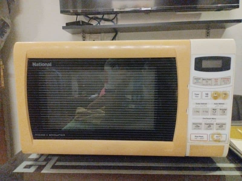 original national microwave in good condition in reasonable price. 0