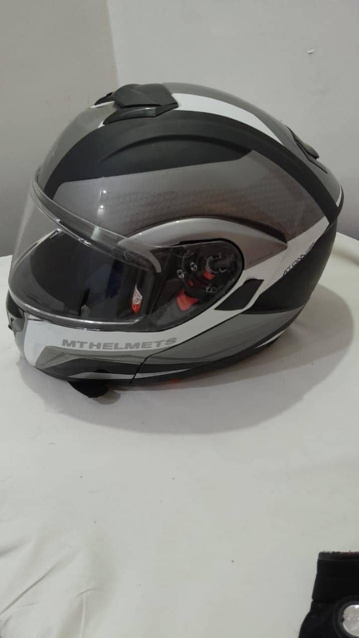 MT Helmets 2