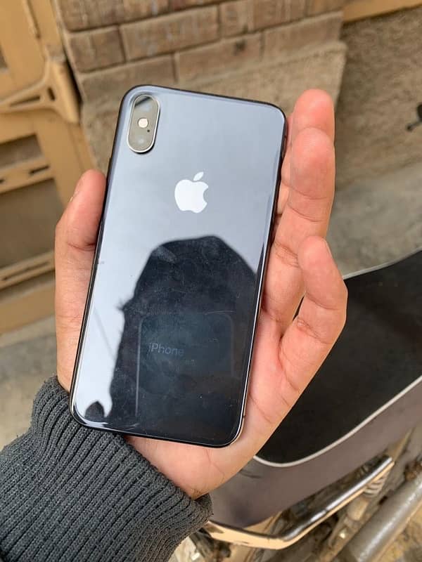 iphone xs 256 GB onic sim working 4