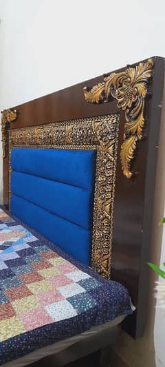 Bed Wooden King Size with Mattress