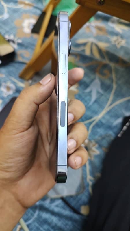 urgent sale Iphone 13pro 256gb JV 10/10 condition 1