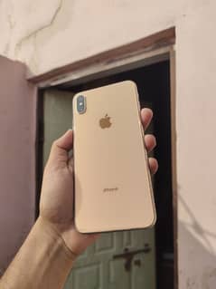 Iphone XS Max most demanding iphone in Pakistan for sale and Xchange