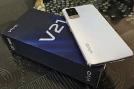 Vivo V 21