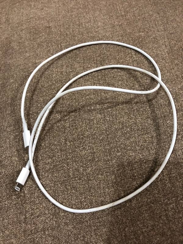 iPhone 13 Pro Max Original cable 2