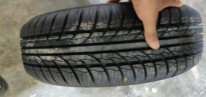 185-65-14 size tyre 0