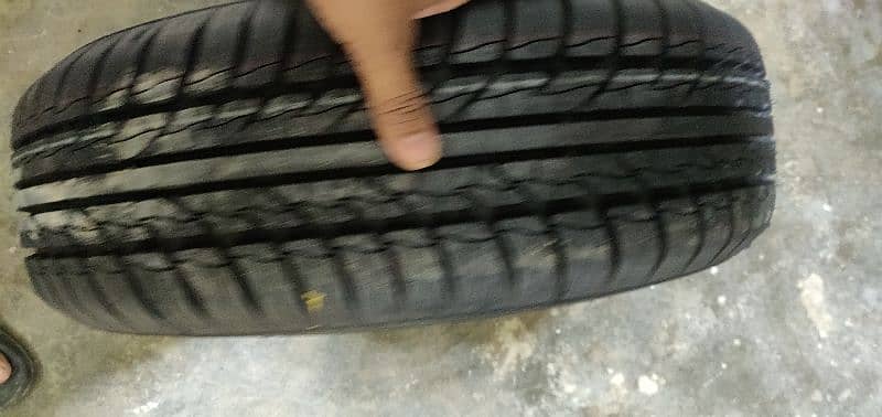 185-65-14 size tyre 4