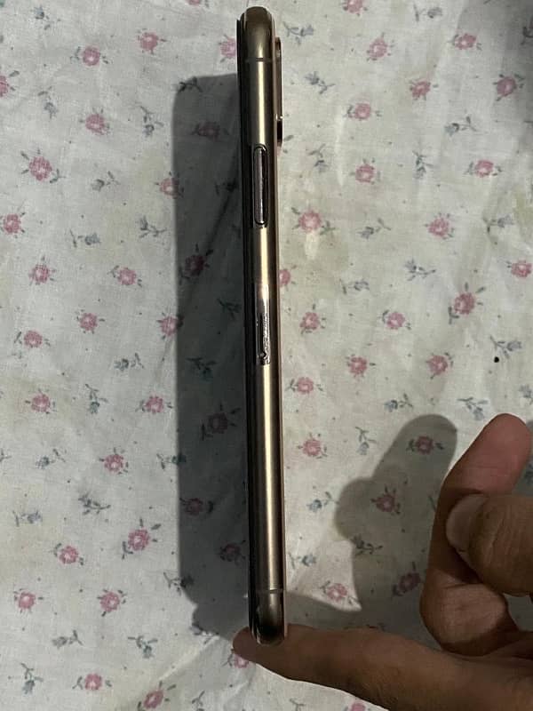 iphone xs urgent sell 6