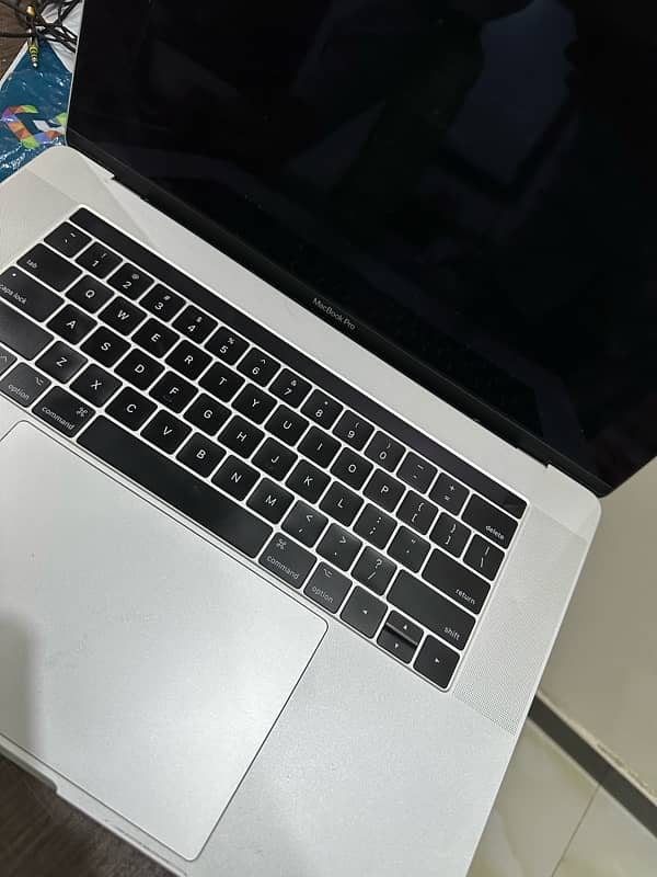 MacBook  Pro 15’’ 2017 16/1TB SSD 1