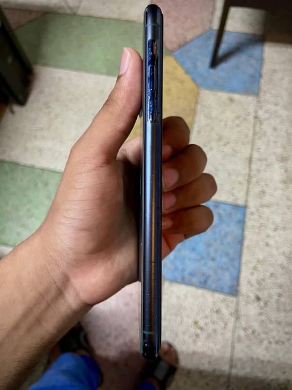 iPhone 11 pro max Pta Approved 2