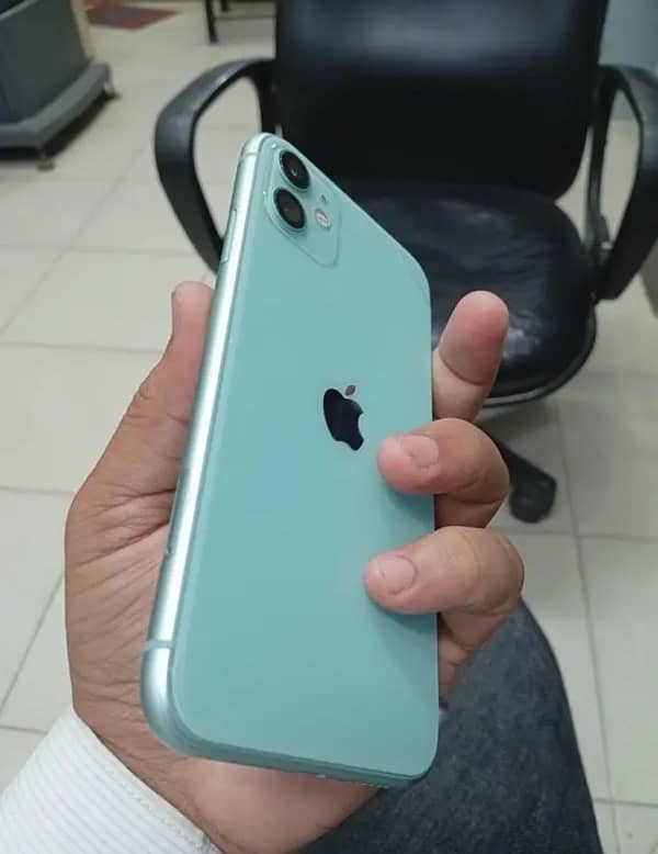 iPhone 11 64gb PTA Approved 6