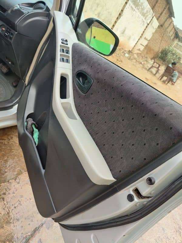 Toyota Vitz 2008 Geniune condition 17