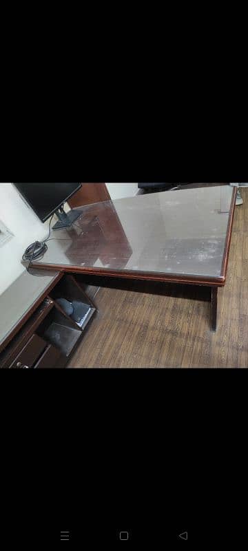 laminated tables for urgent sale 0