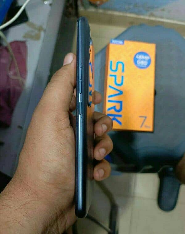 tecno spark 7 pro 4 64 hai box k sat all ok 3