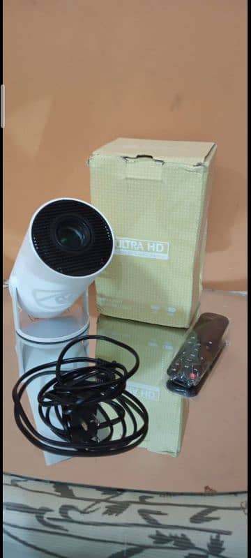 HY300 projector 1